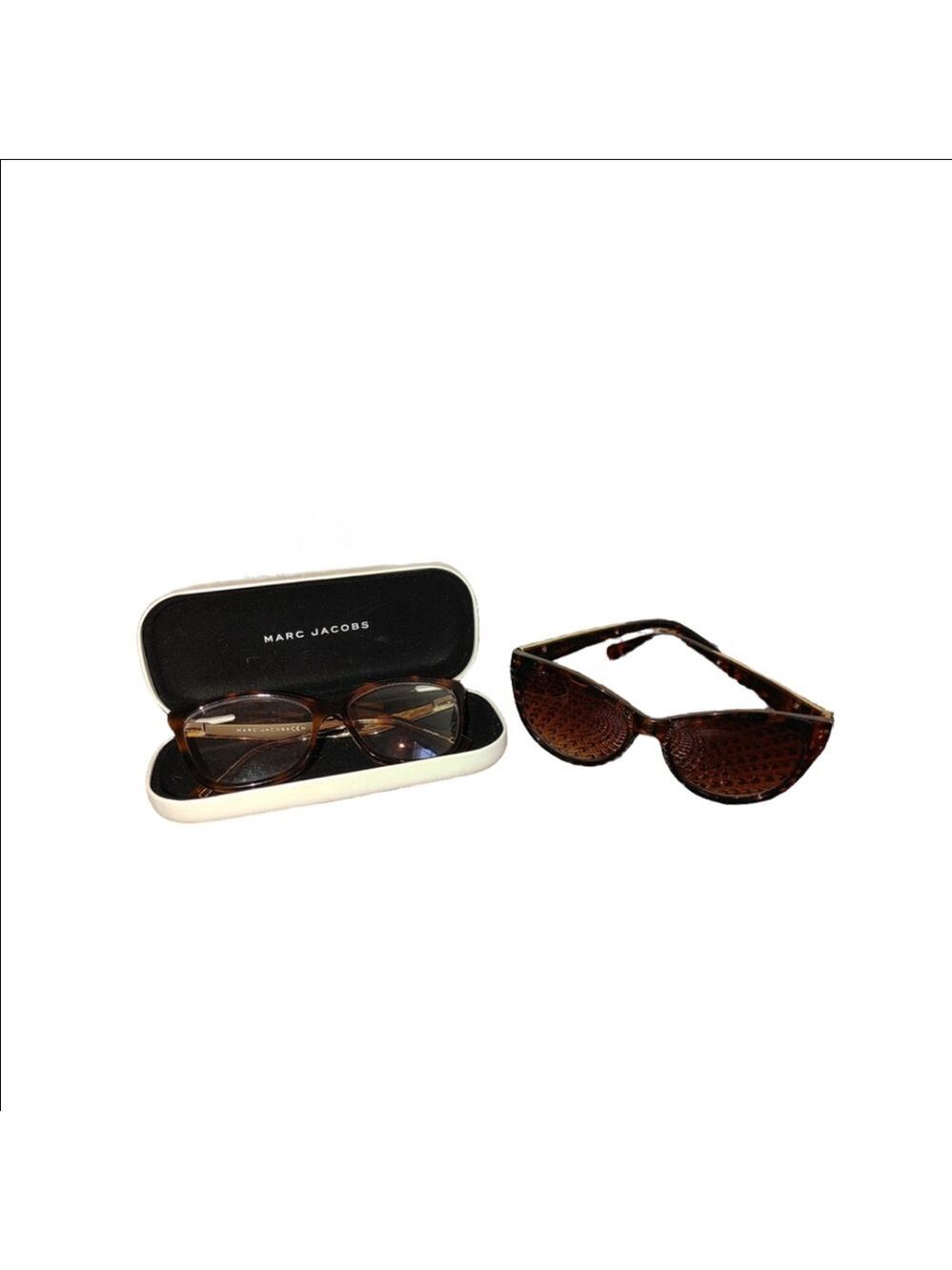 Marc Jacobs Sunnies & Fashion Glasses with Hardshell Leather Case